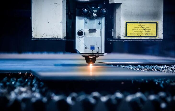 激光切割機(jī)工作中