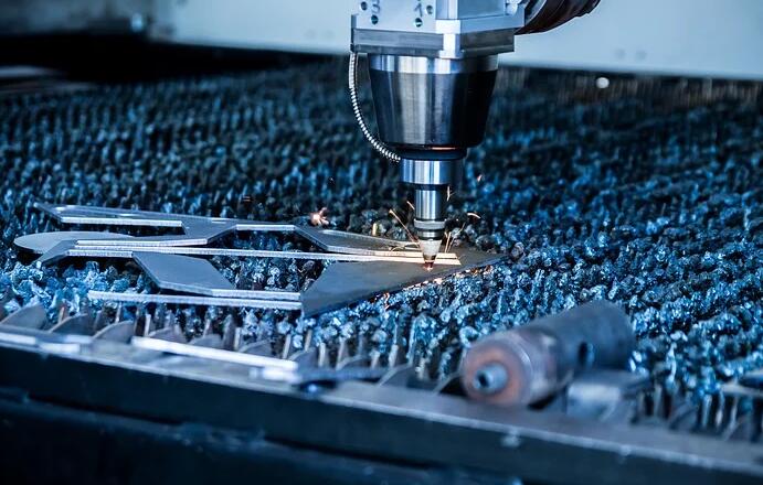 7萬到9萬小型激光切割機好不好？哪里能買？