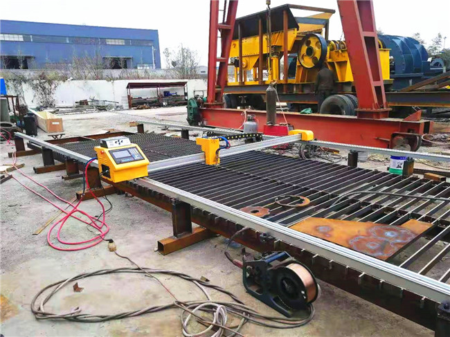 小龍門等離子數(shù)控切割機