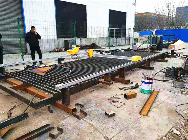 小型等離子龍門式切割機(jī) 小型等離子龍門式切割機(jī)