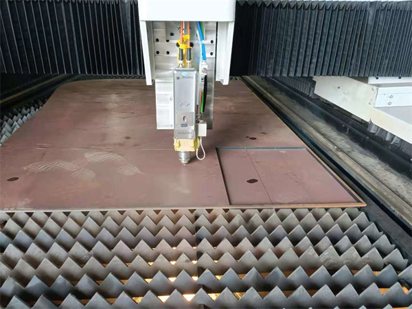 信爾數控激光切割機3