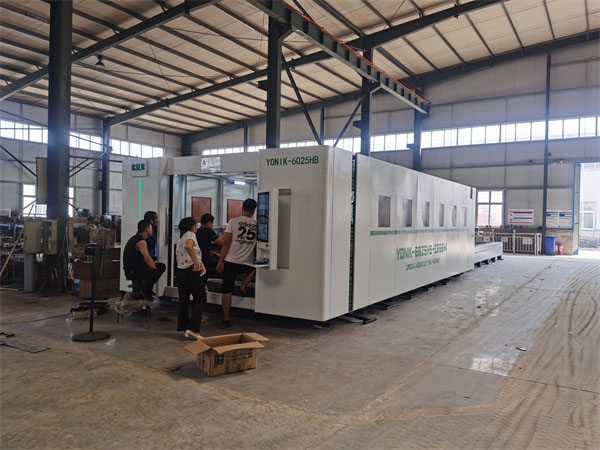 激光數控切割機 